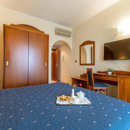 Hotel Relax Syracuse Extérieur photo