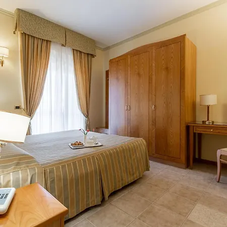 Hotel Relax Syracuse Extérieur photo