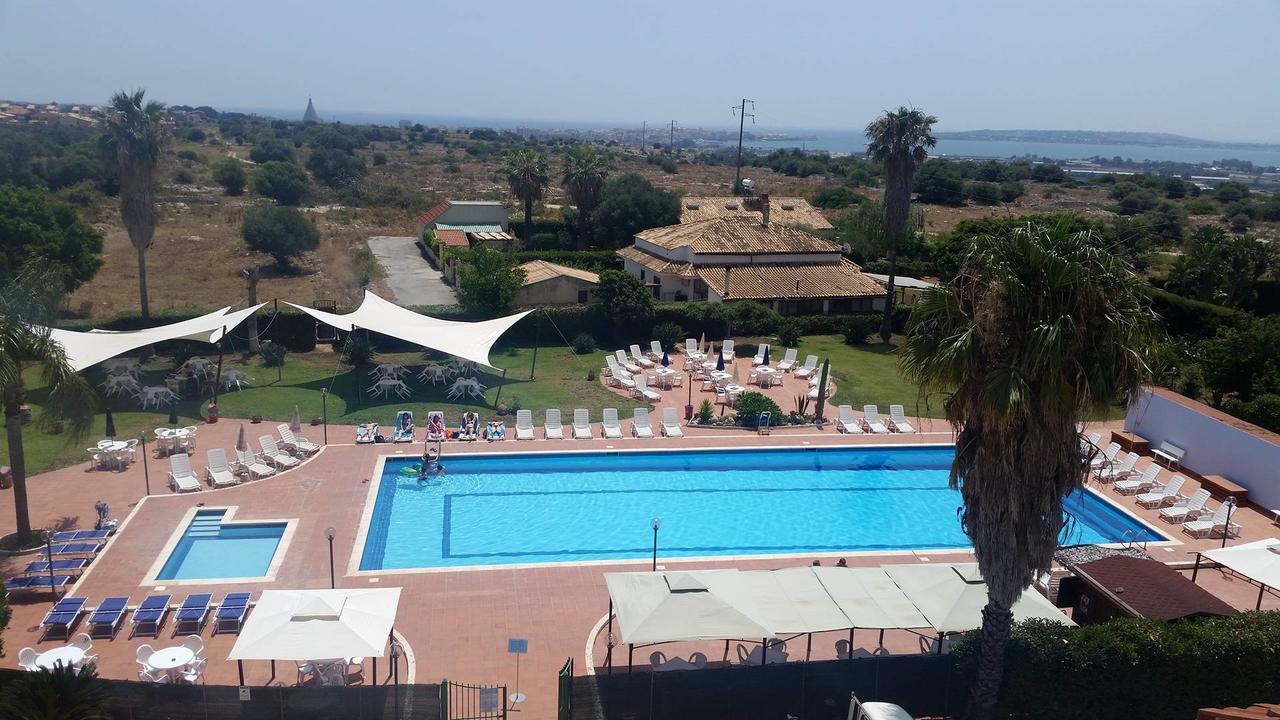 Relax Hotel