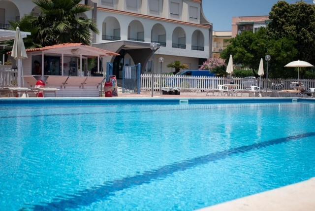Relax Hotel