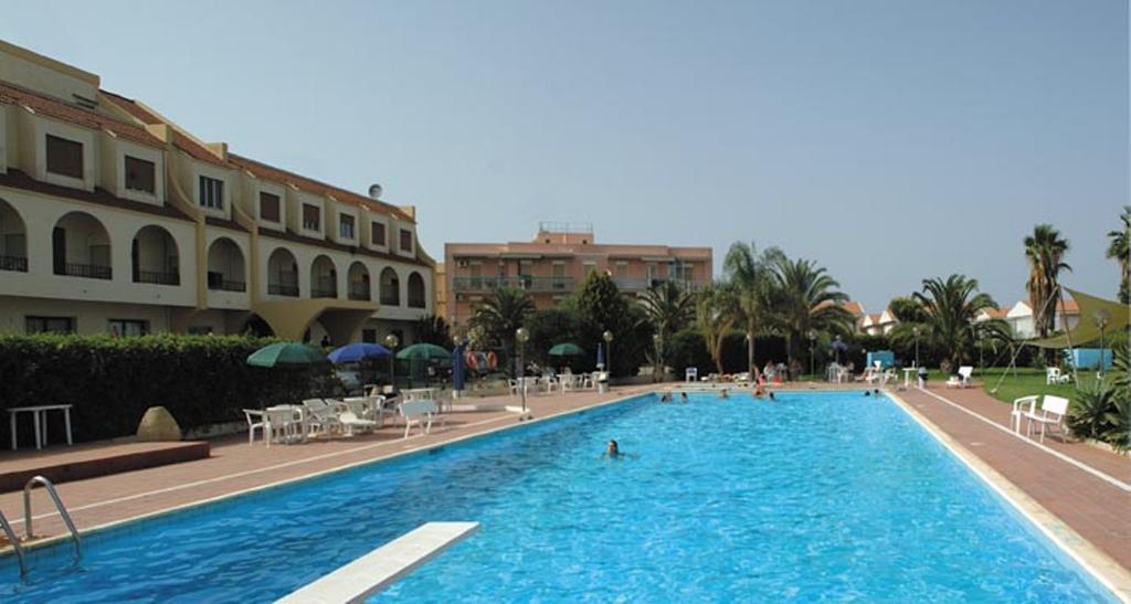 Relax Hotel